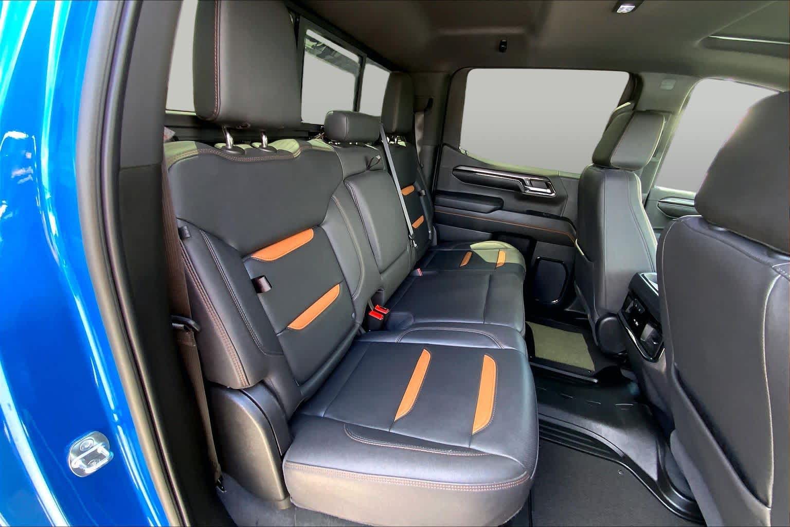 Used 2023 Dynamic Blue Metallic GMC AT4 image 20