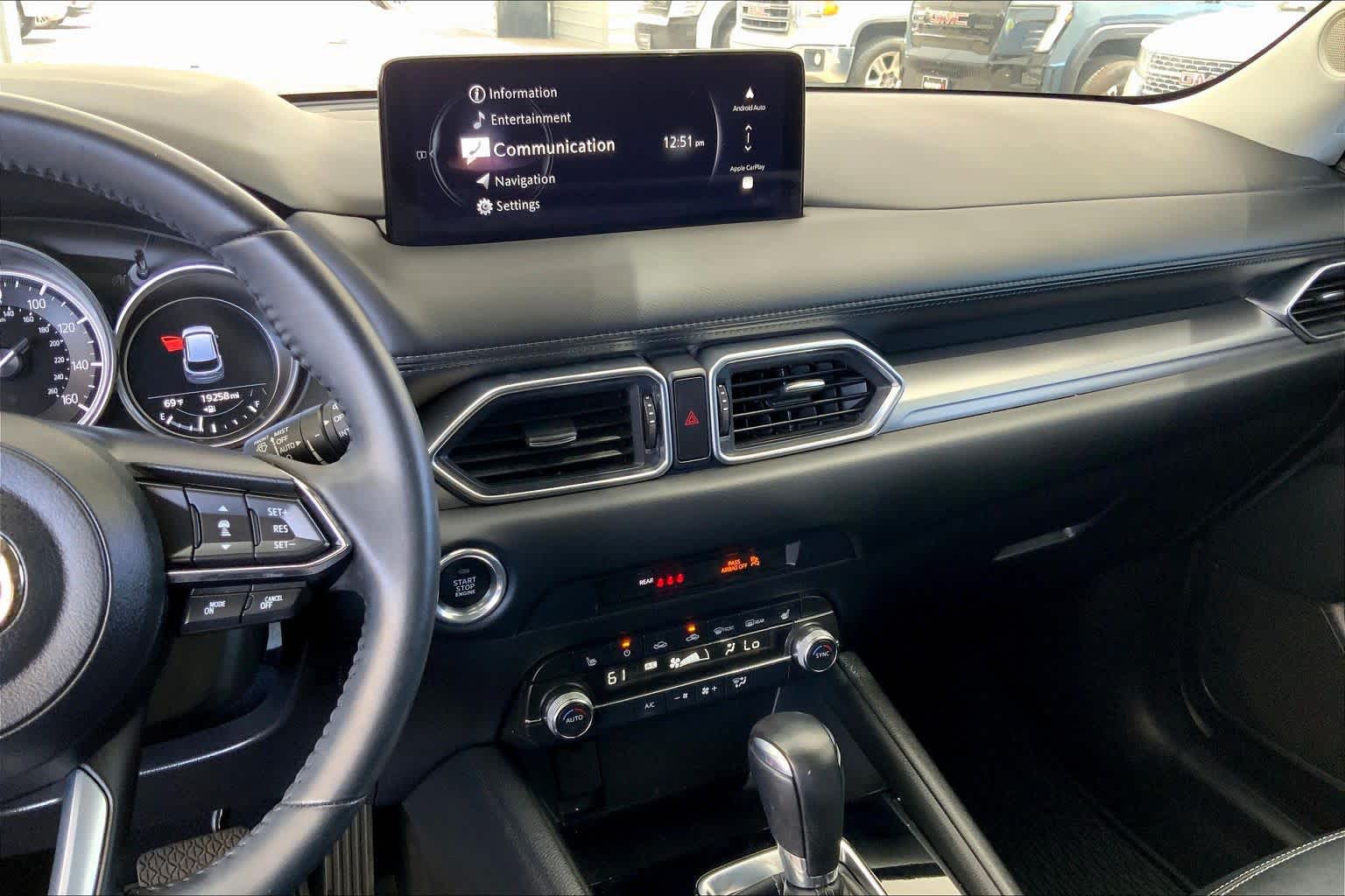 View vehicle photo 7