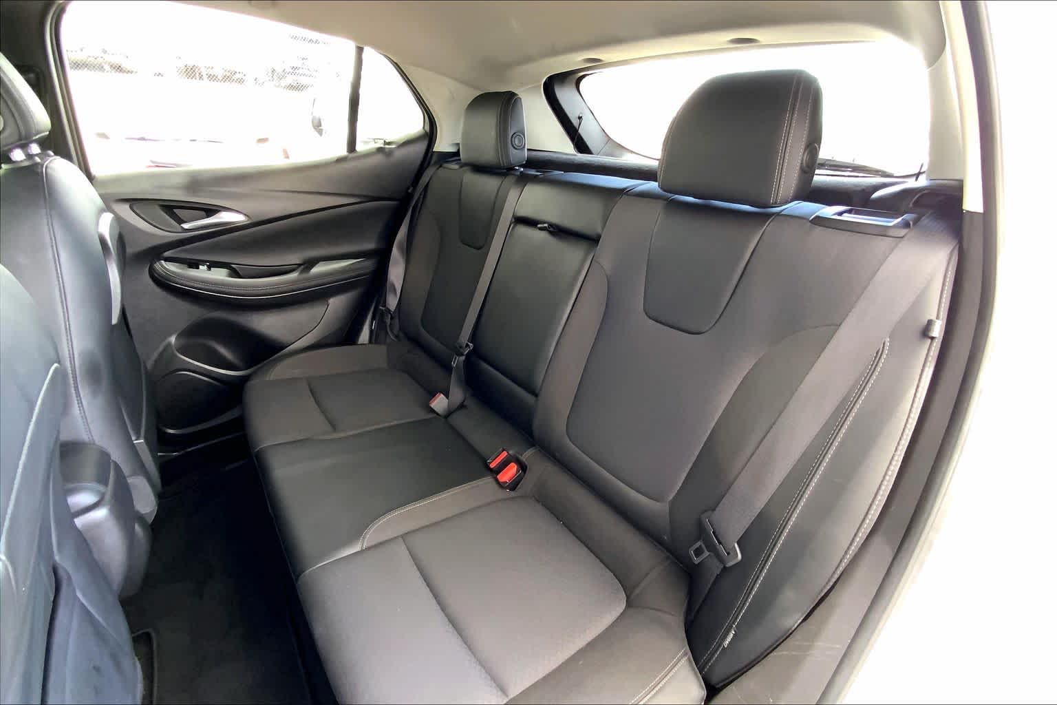 Used 2022 Summit White Buick Select image 21