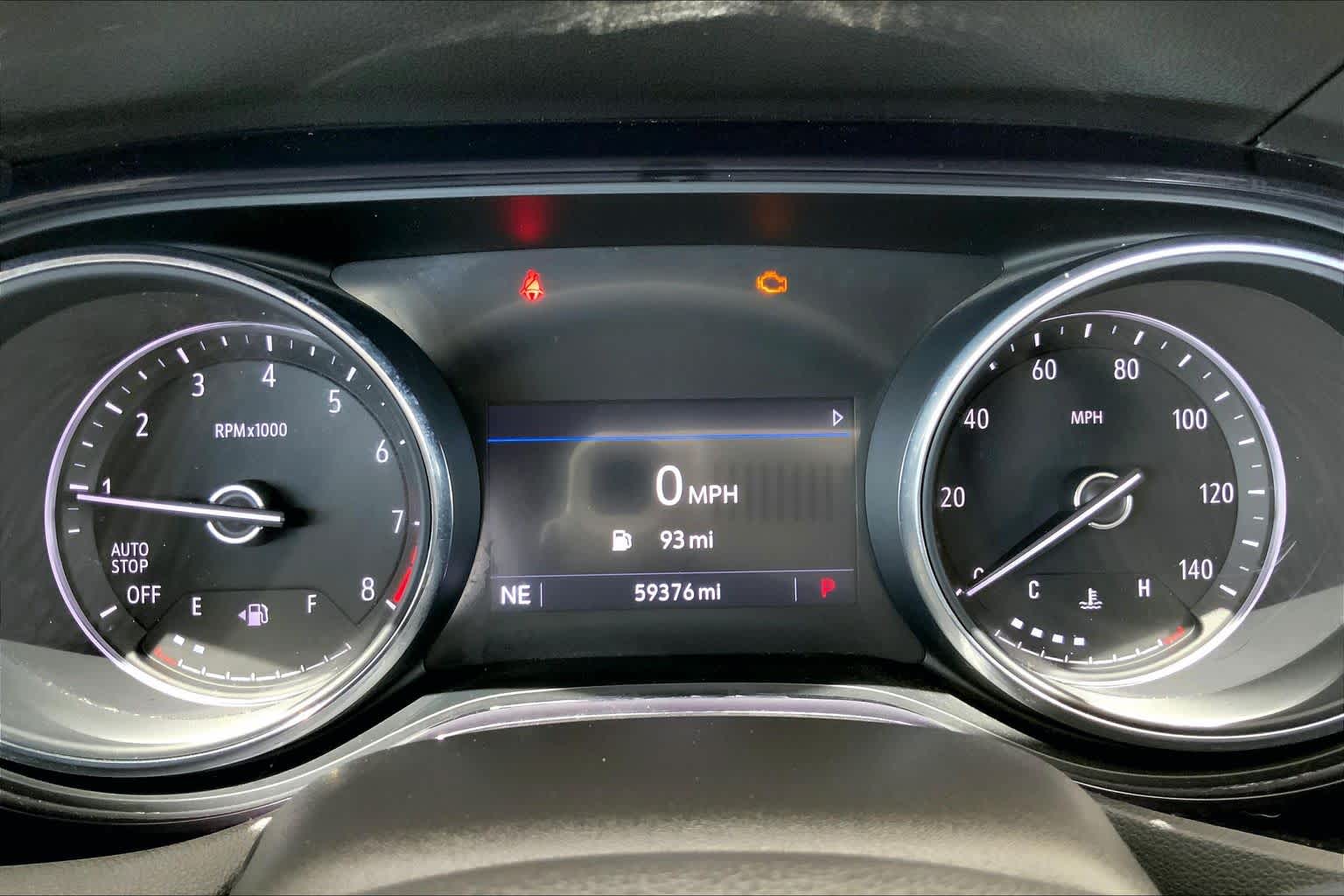 Used 2022 Summit White Buick Select image 26