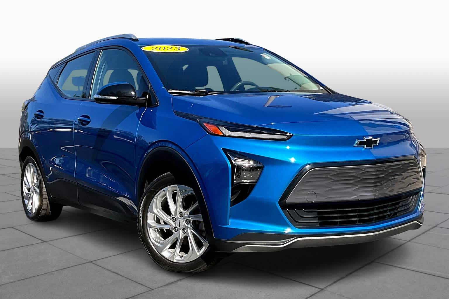 Used 2023 Chevrolet Bolt EUV LT with VIN 1G1FY6S04P4154970 for sale in Houston, TX