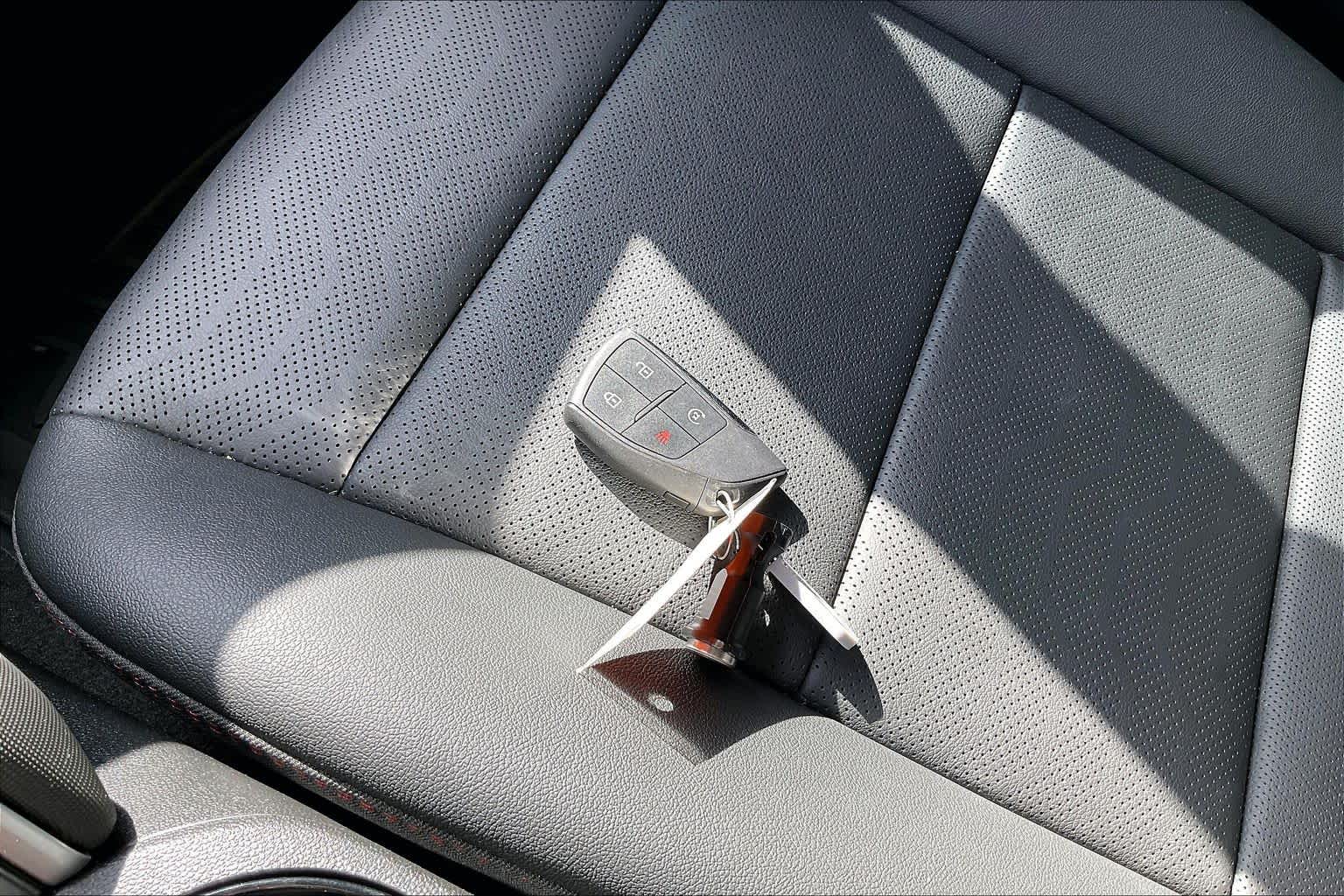 Used 2025 Sterling Gray Metallic Chevrolet Z71 image 21