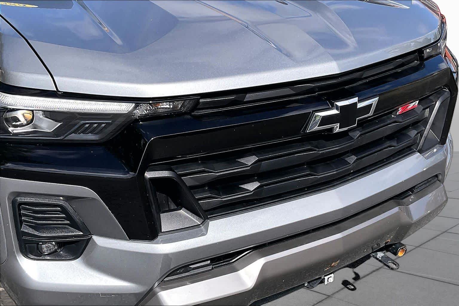 Used 2025 Sterling Gray Metallic Chevrolet Z71 image 57