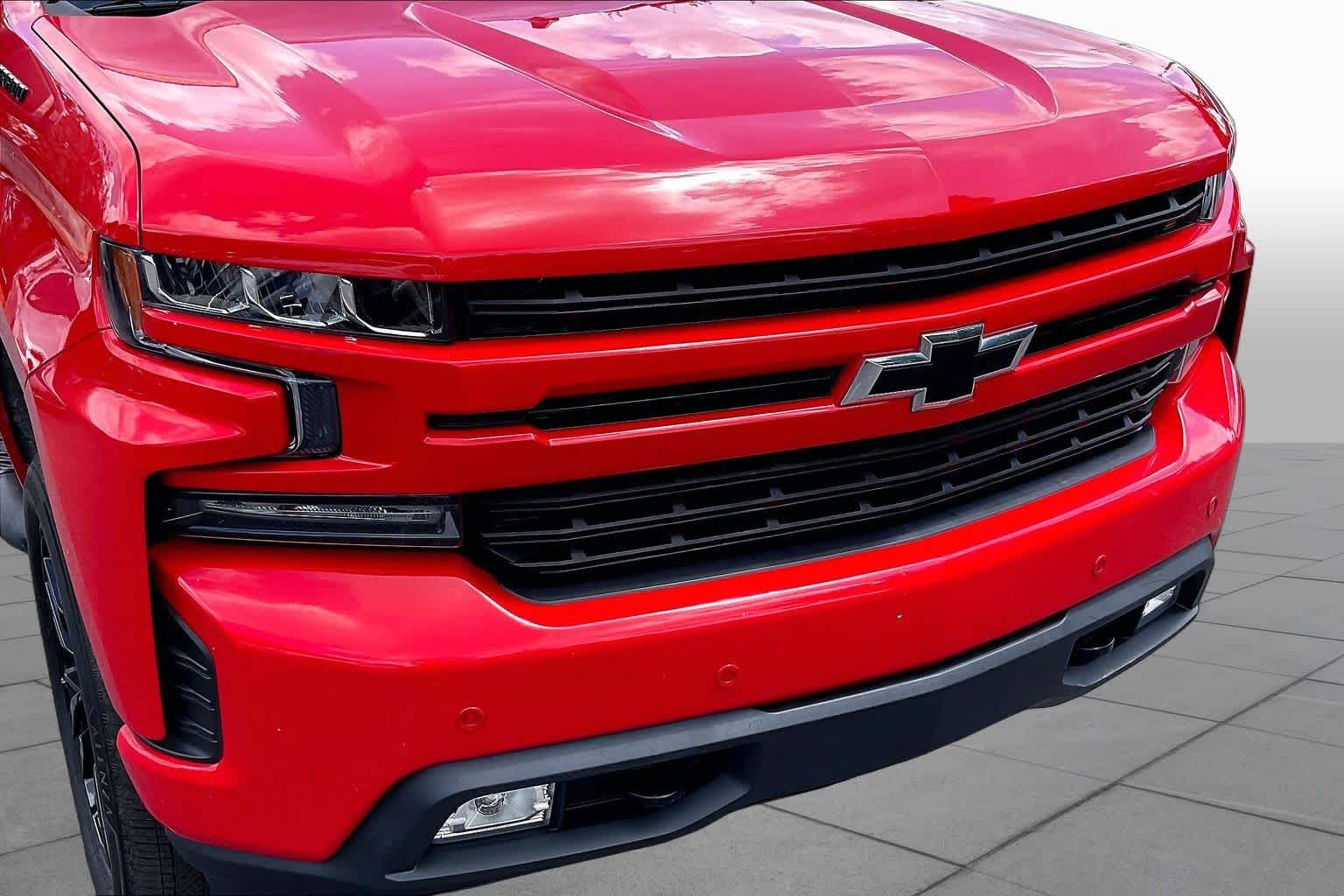 Used 2020 RED HOT Chevrolet RST image 29