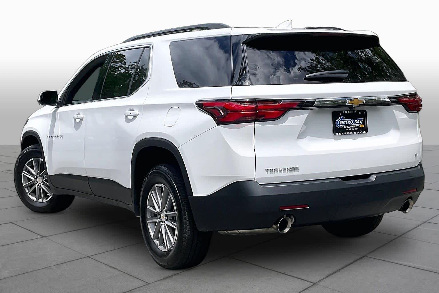 Used 2023 Summit White Chevrolet LT Cloth image 13