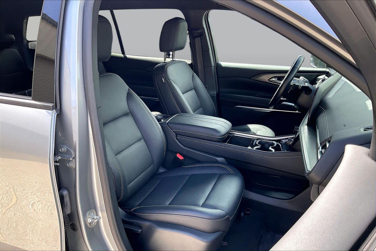 Used 2025 Sterling Gray Metallic Chevrolet LT image 8