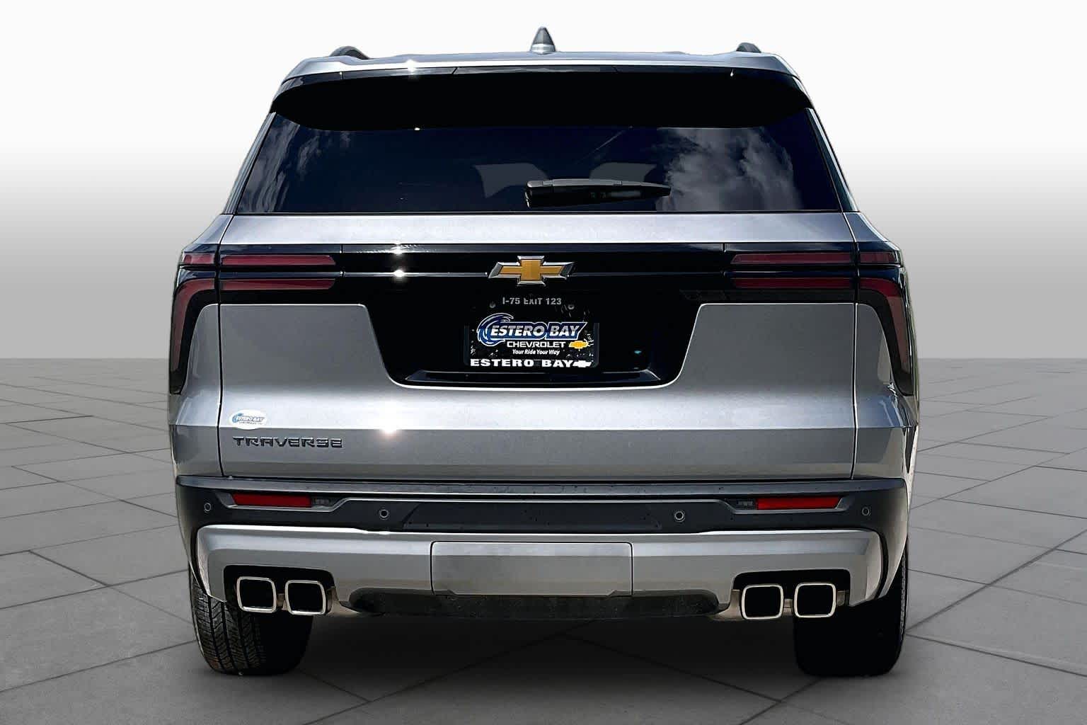Used 2025 Sterling Gray Metallic Chevrolet LT image 5