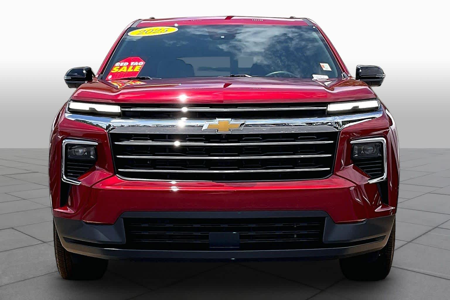 Pre-Owned 2025 Chevrolet Traverse LT