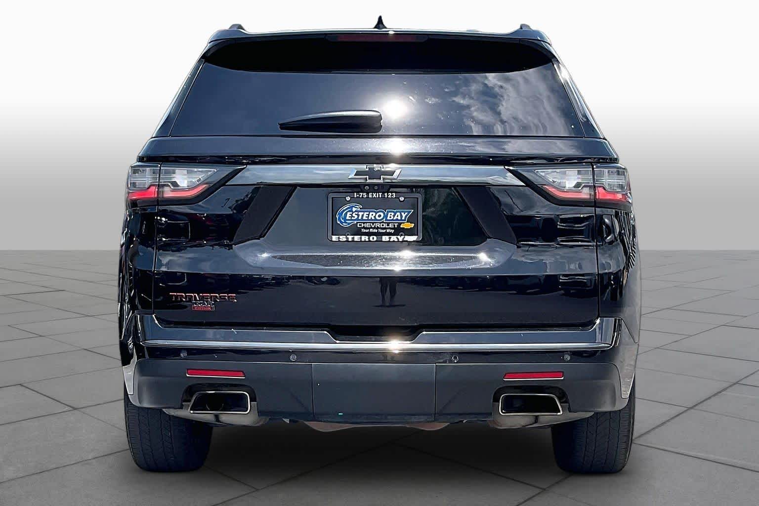 Used 2021 MOSAIC BLACK METALLIC Chevrolet Premier image 5
