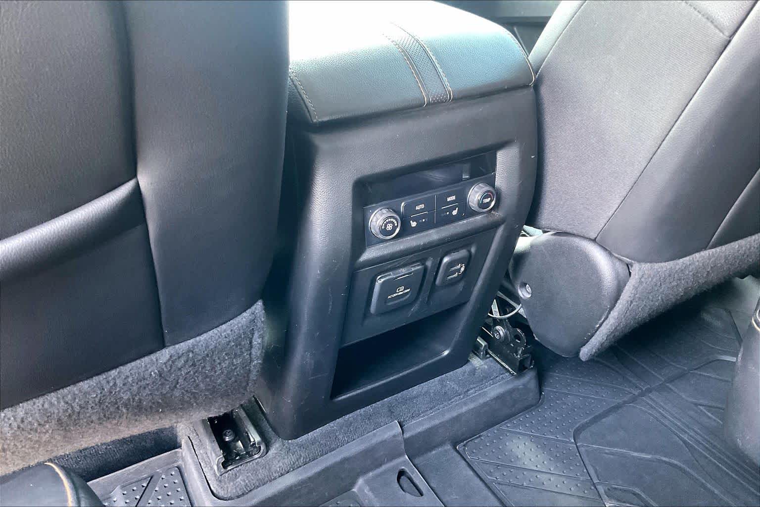 Used 2021 MOSAIC BLACK METALLIC Chevrolet Premier image 34