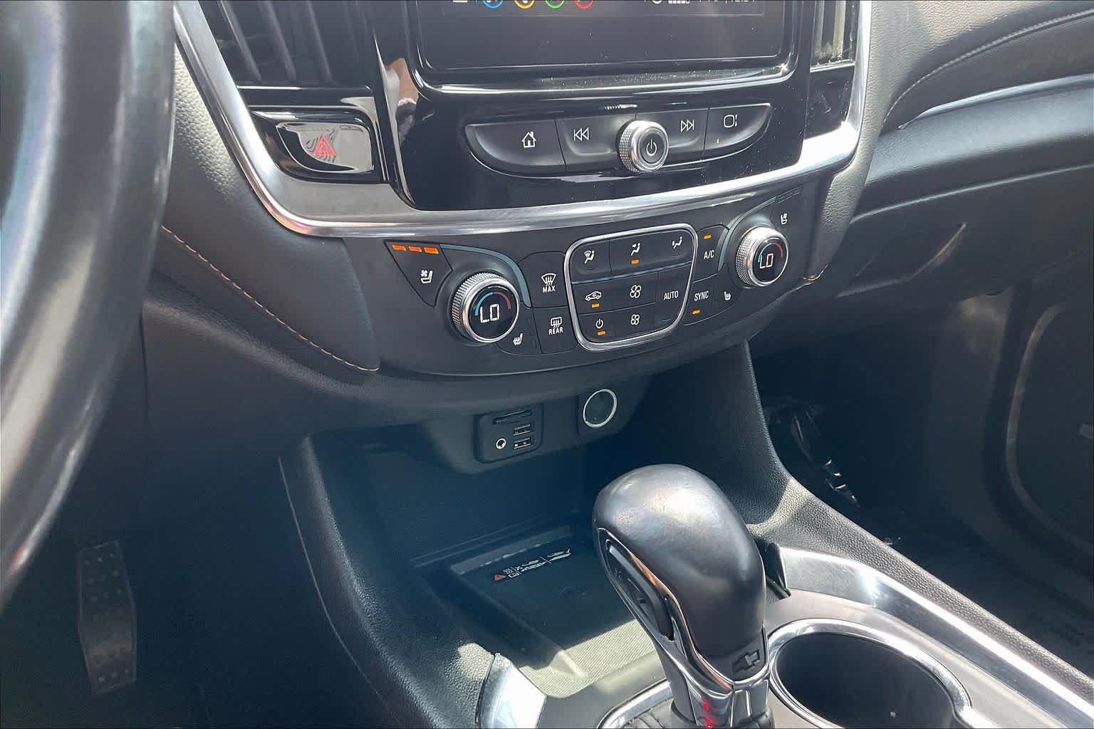 Used 2021 MOSAIC BLACK METALLIC Chevrolet Premier image 32