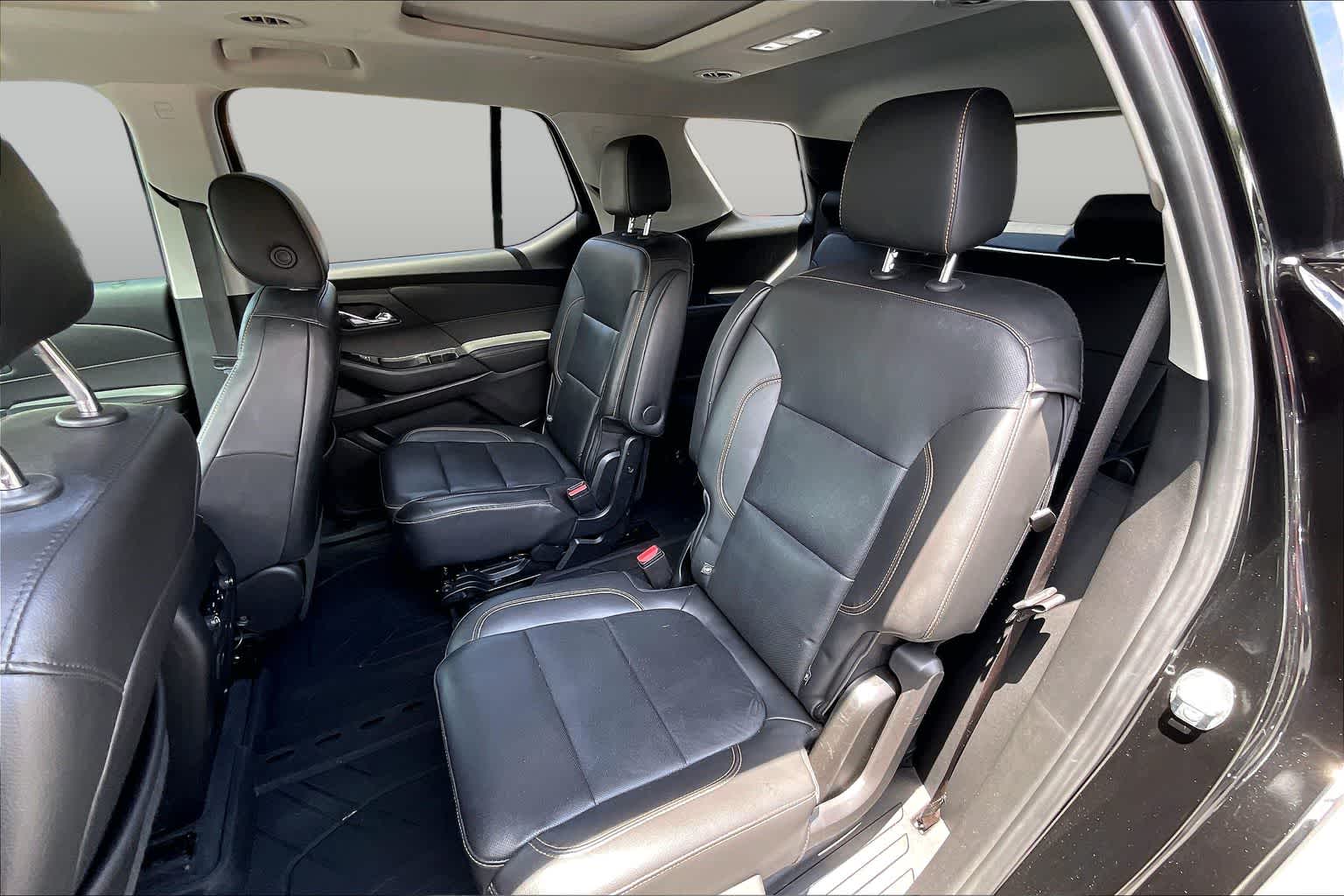 Used 2021 MOSAIC BLACK METALLIC Chevrolet Premier image 25