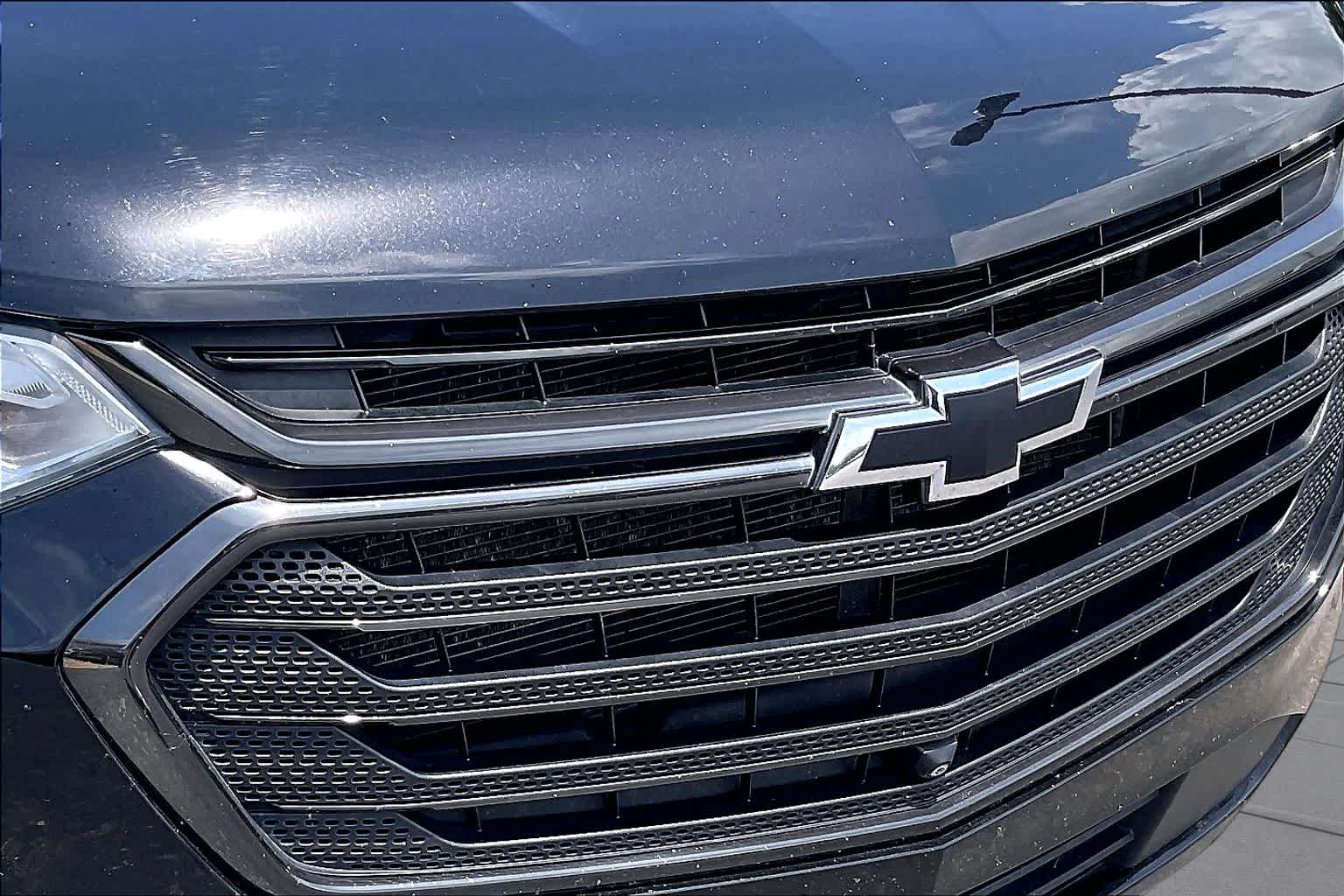 Used 2021 MOSAIC BLACK METALLIC Chevrolet Premier image 30