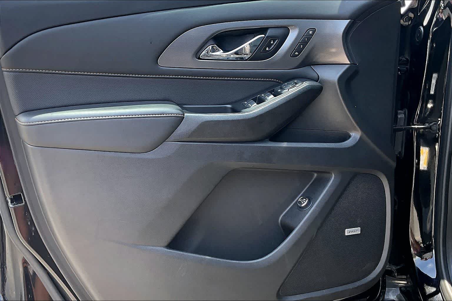 Used 2021 MOSAIC BLACK METALLIC Chevrolet Premier image 22