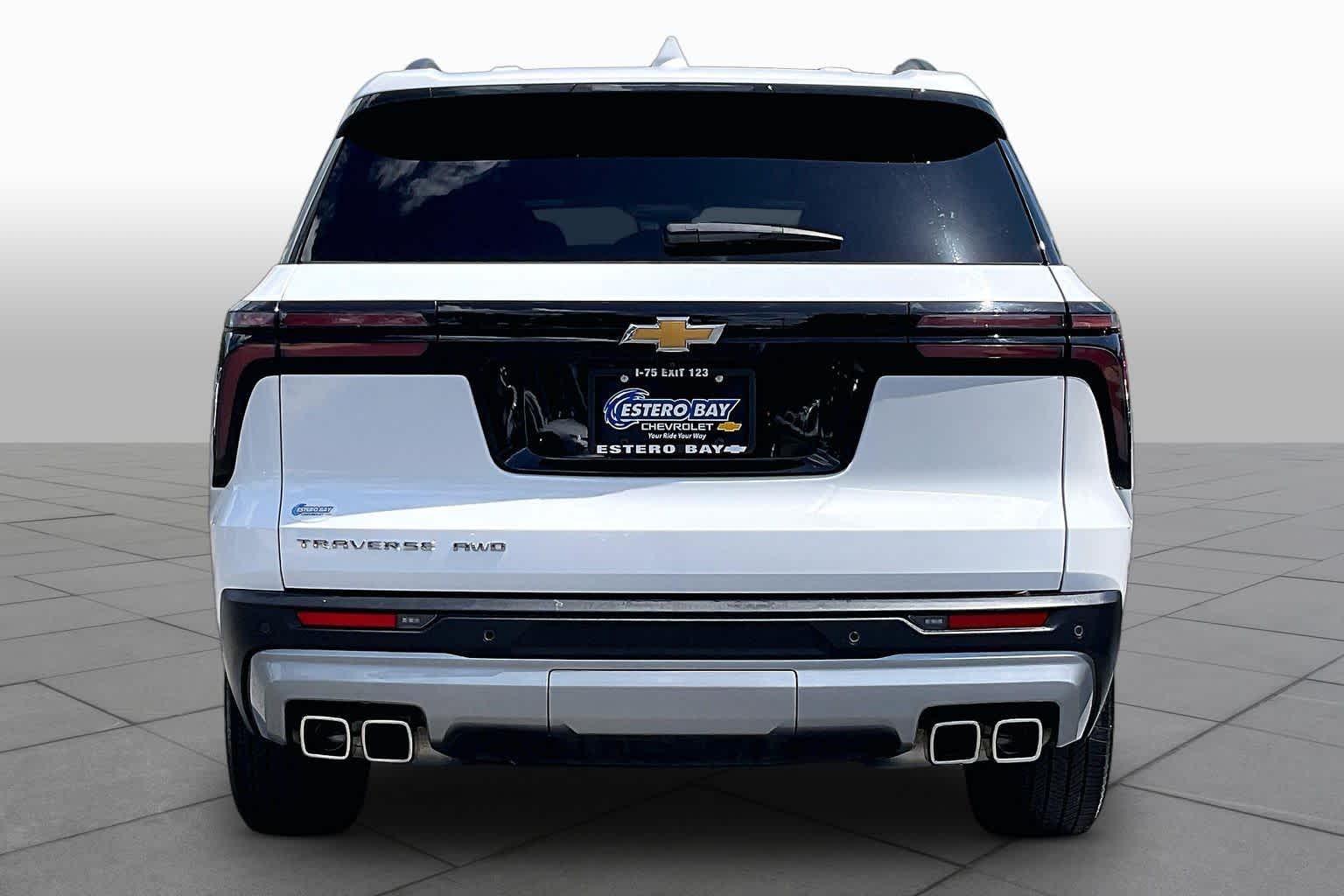 Pre-Owned 2025 Chevrolet Traverse LT