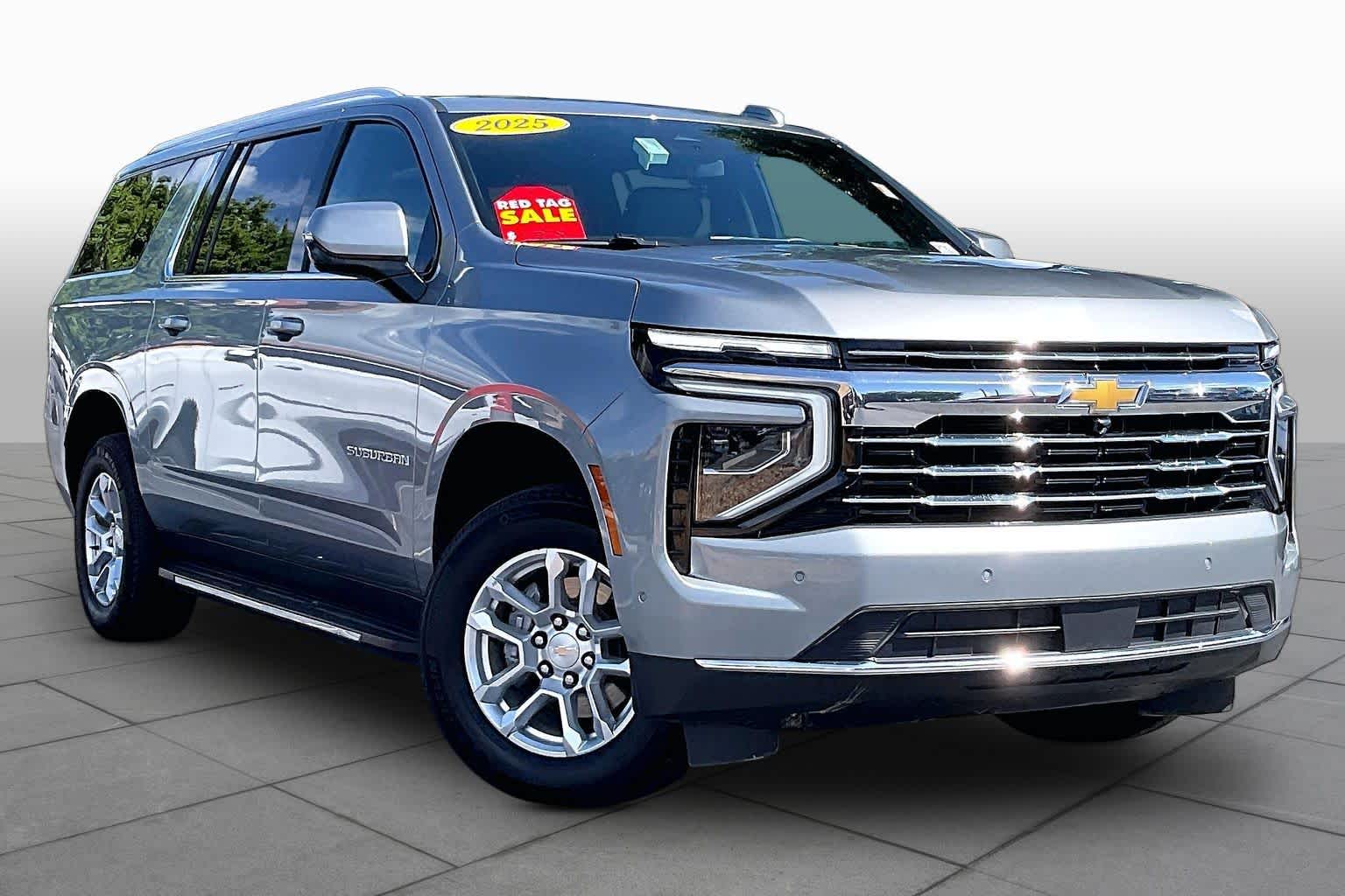 Used 2025 Sterling Gray Metallic Chevrolet LT image 3
