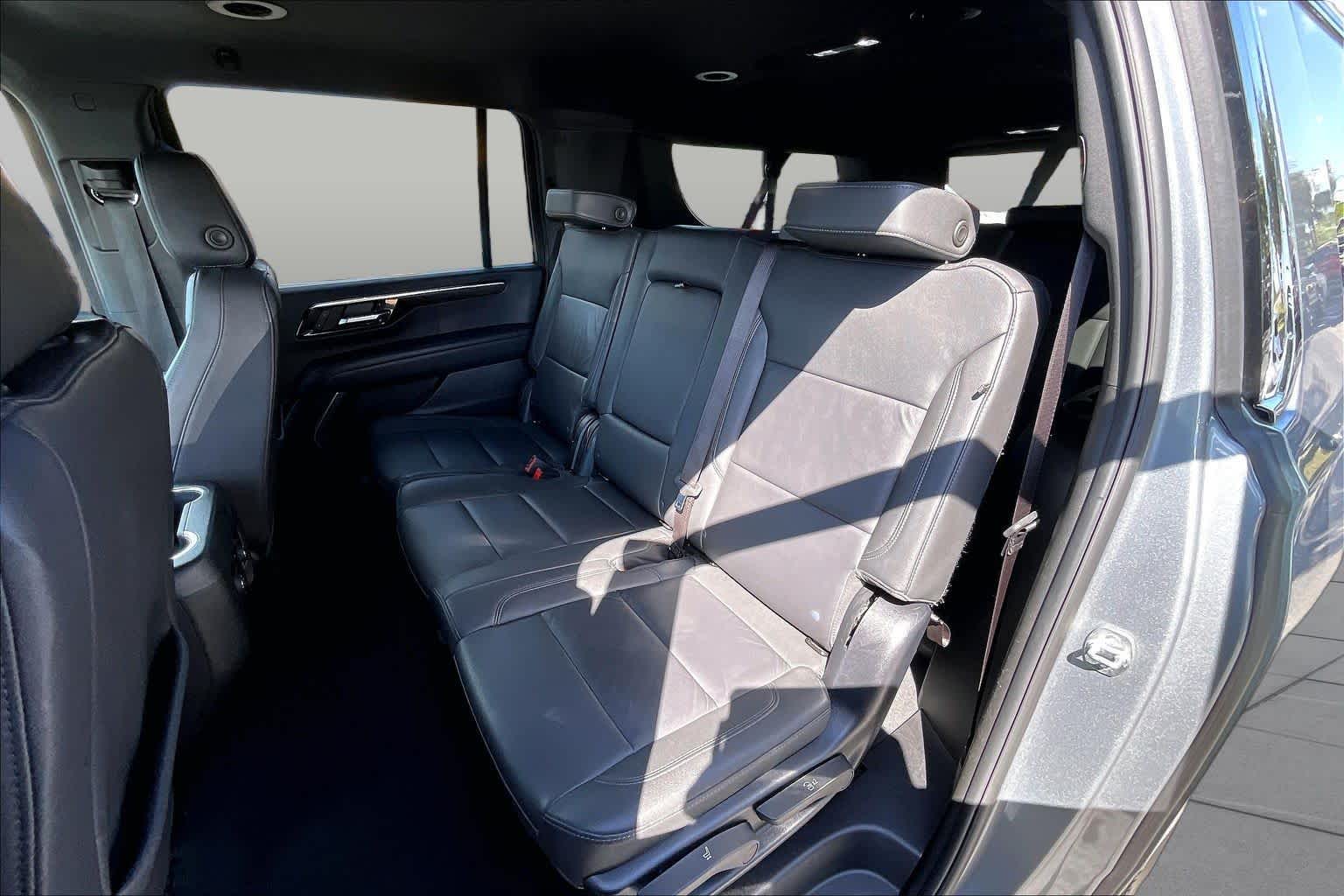 Used 2025 Sterling Gray Metallic Chevrolet LT image 25