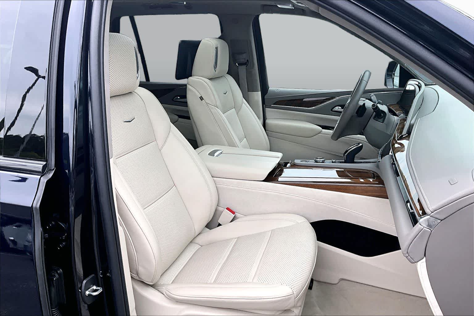 Used 2024 Dark Moon Blue Metallic Cadillac Sport Platinum image 9