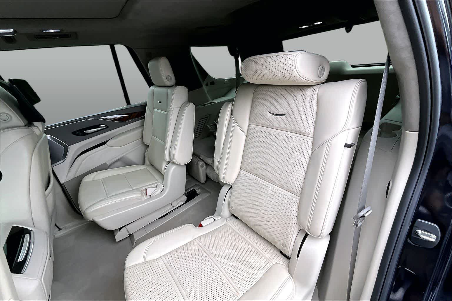 Used 2024 Dark Moon Blue Metallic Cadillac Sport Platinum image 20