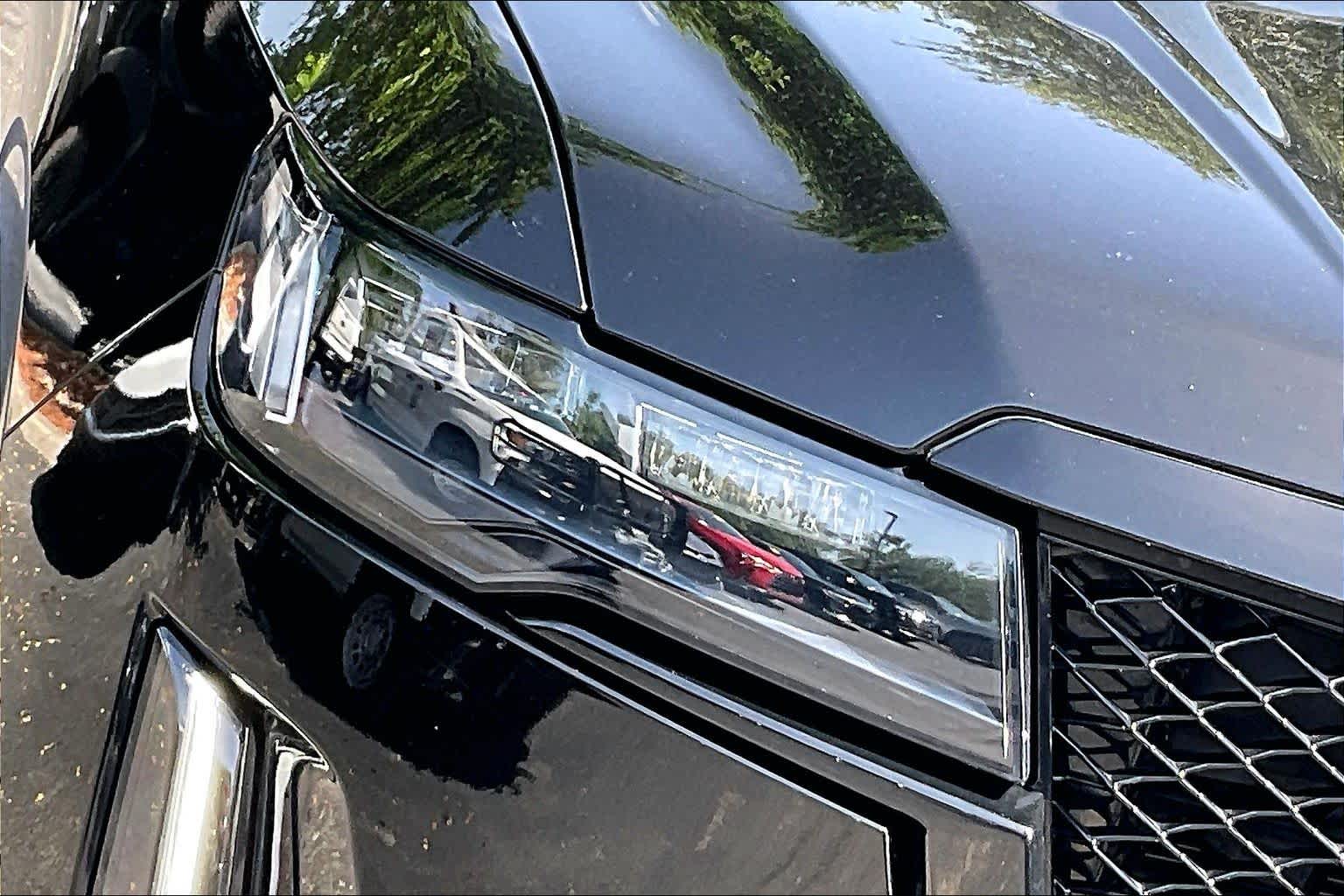 Used 2021 BLACK RAVEN Cadillac Sport Platinum image 28