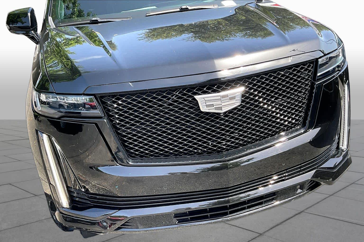 Used 2021 BLACK RAVEN Cadillac Sport Platinum image 30