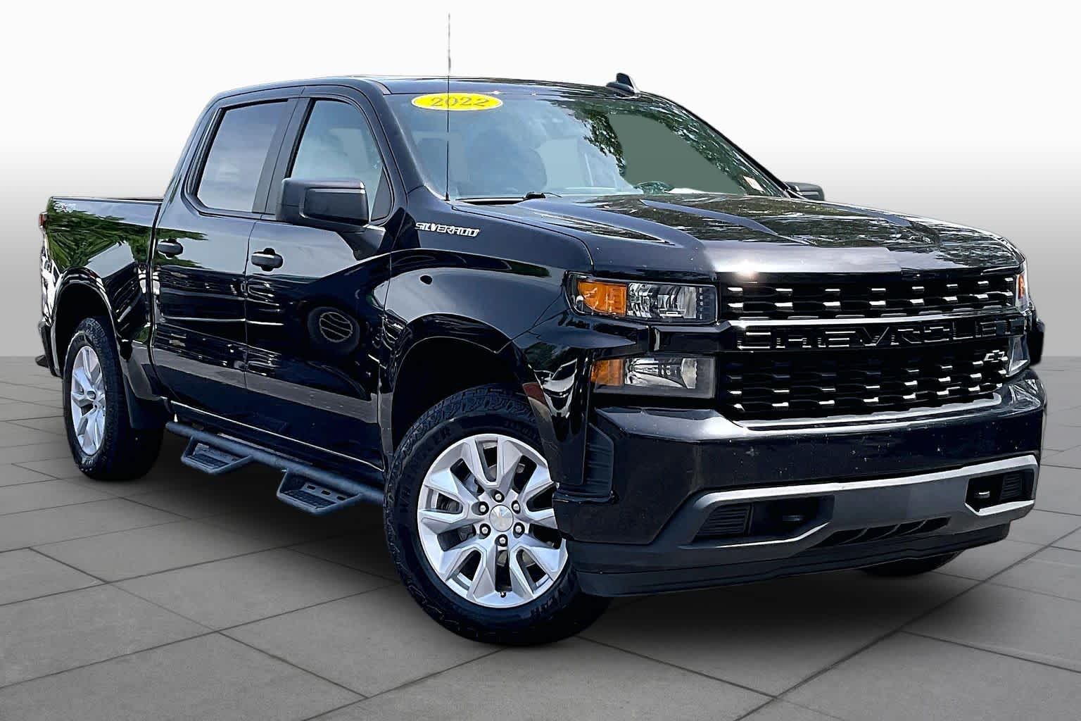 Used 2022 Black Chevrolet Custom image 3