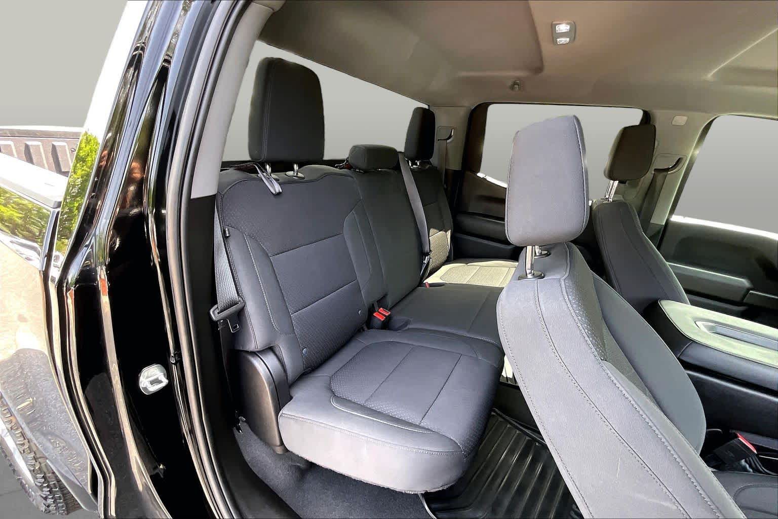 Used 2022 Black Chevrolet Custom image 26