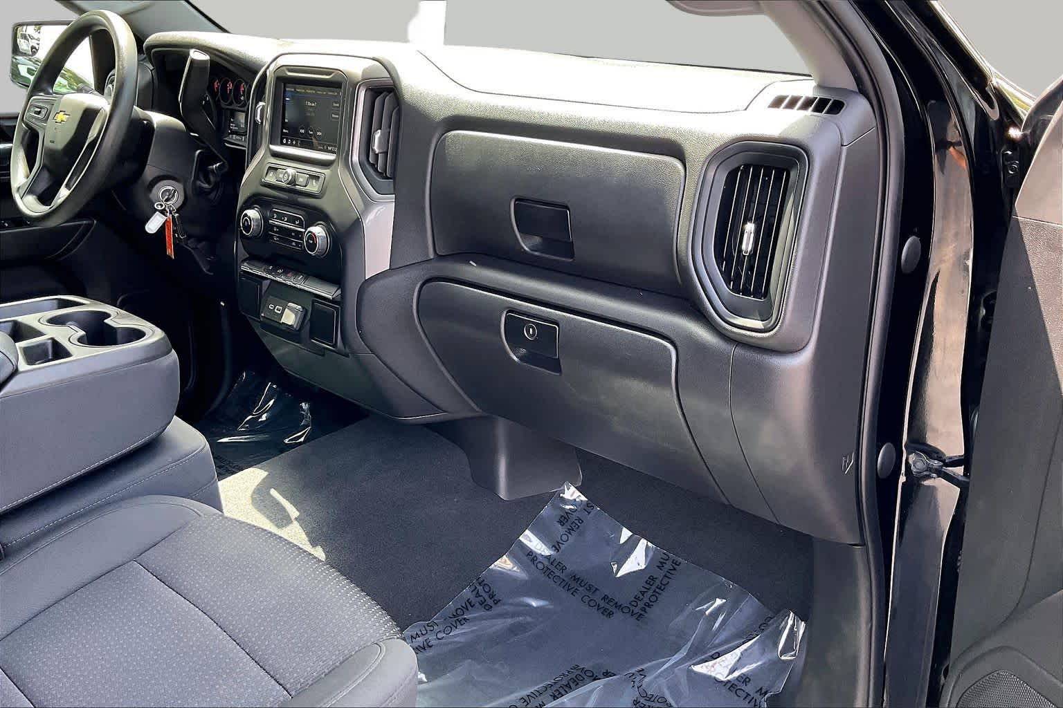 Used 2022 Black Chevrolet Custom image 16