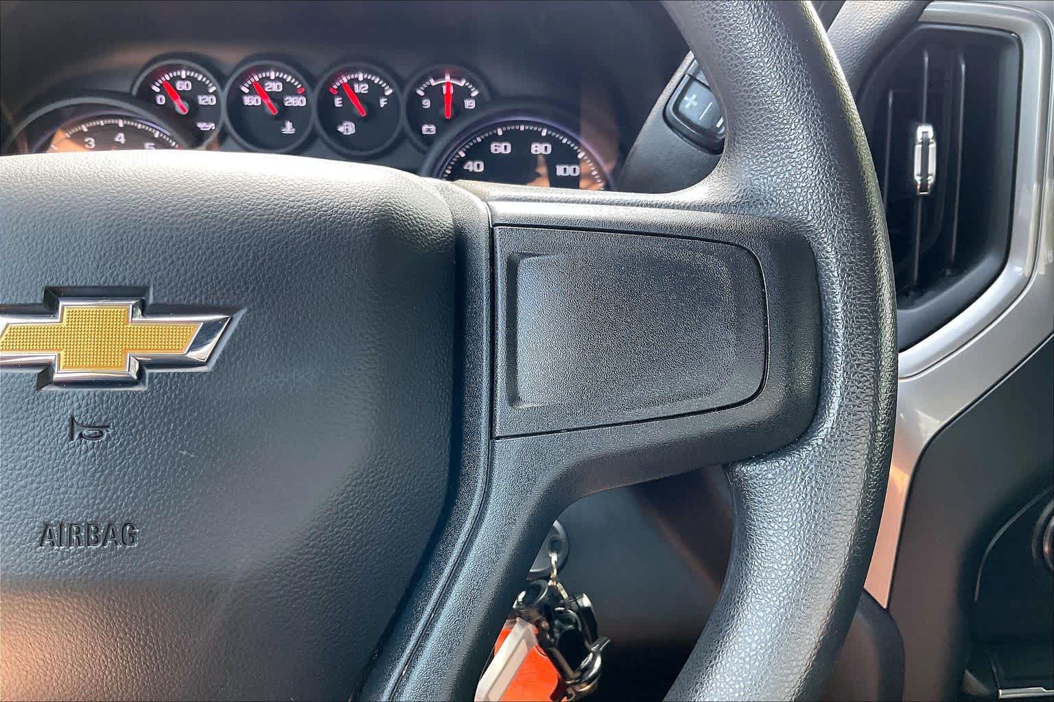 Used 2022 Black Chevrolet Custom image 19