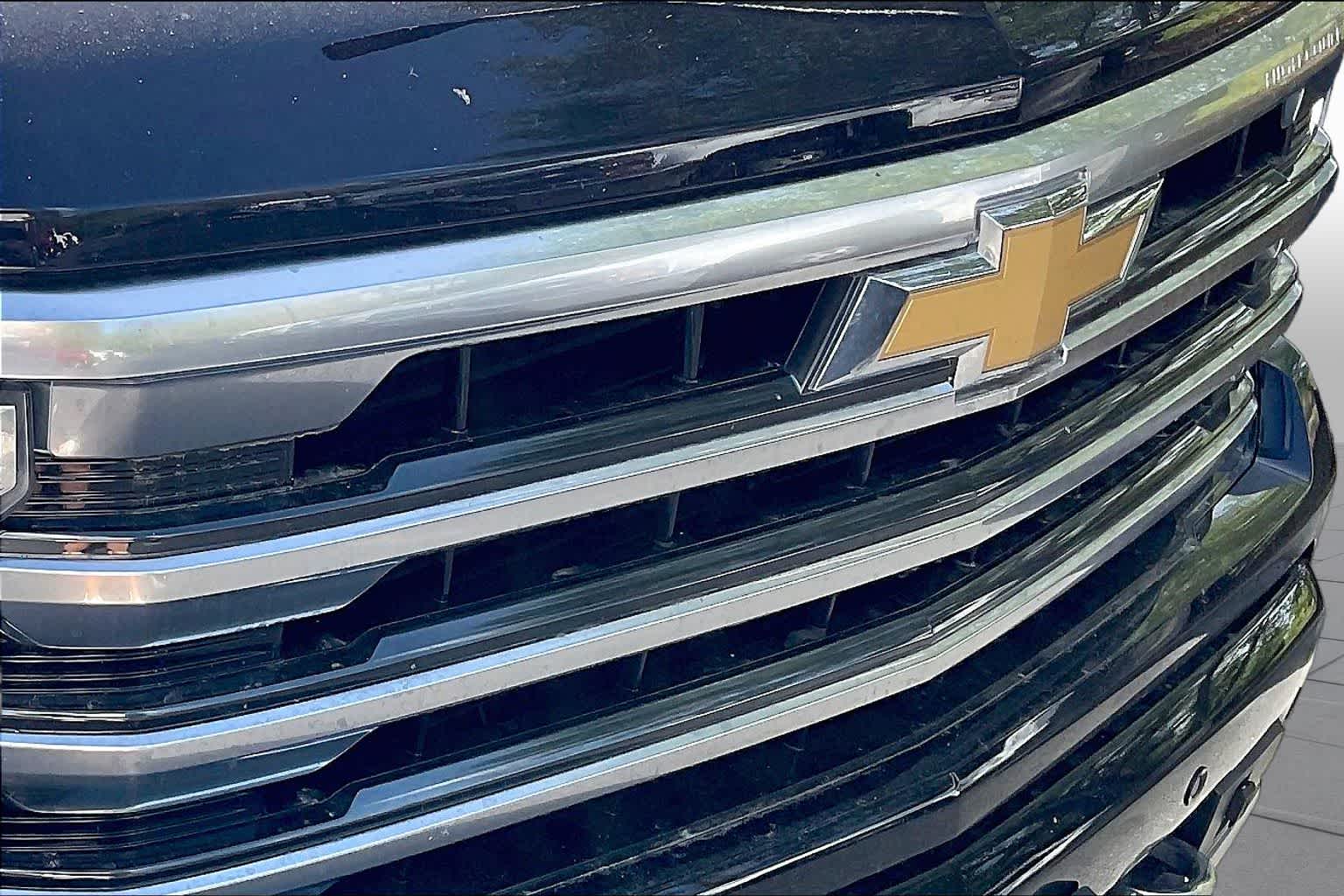 Used 2023 Black Chevrolet High Country image 29