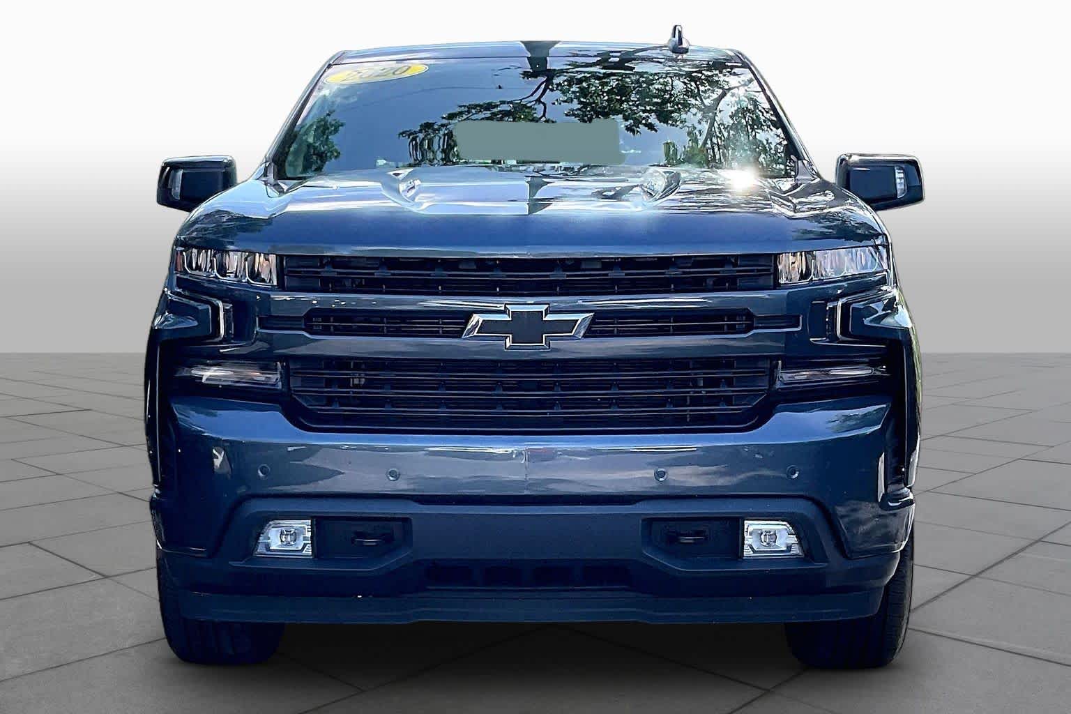 Used 2020 SHADOW GRAY METALLIC Chevrolet RST image 4