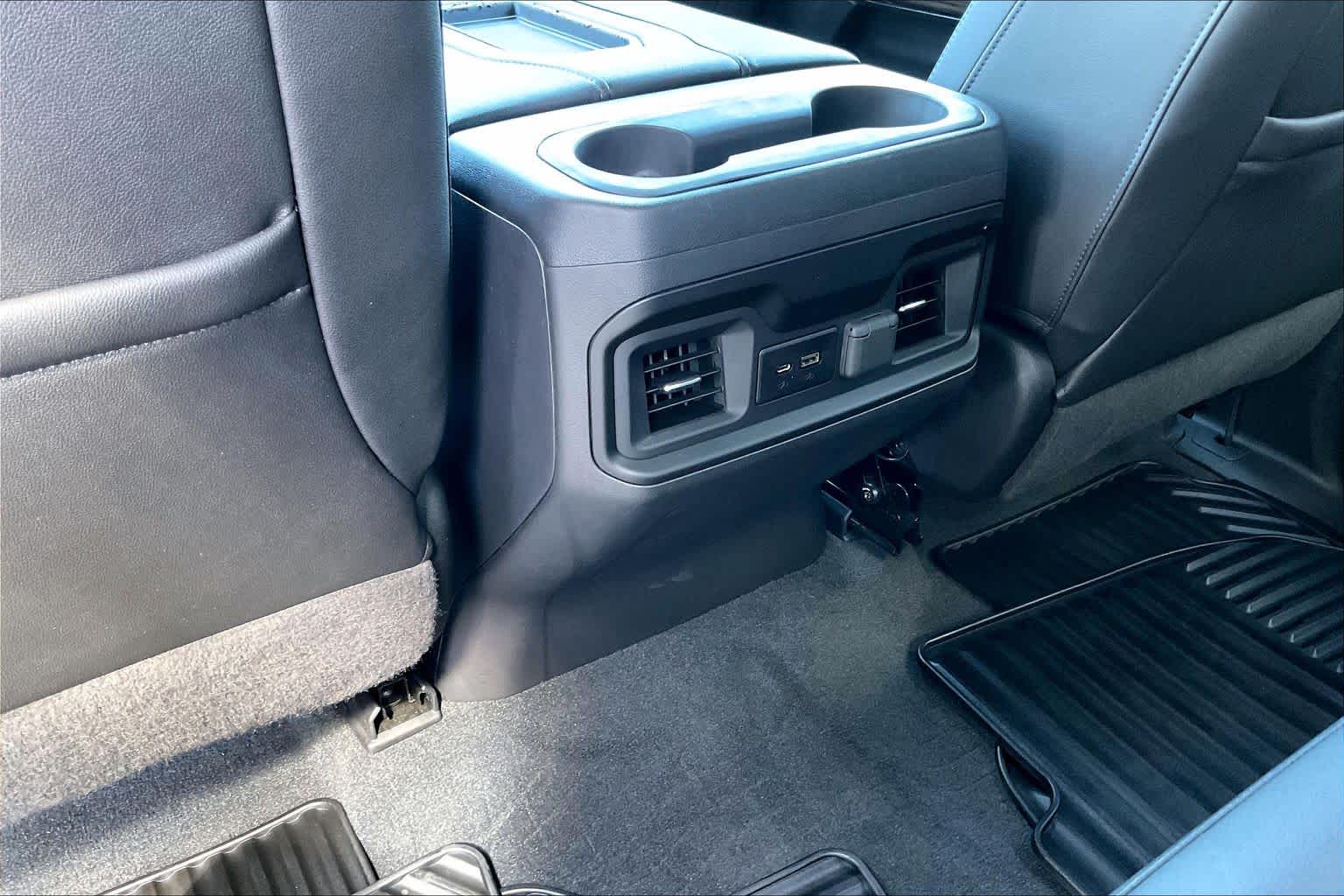Used 2020 SHADOW GRAY METALLIC Chevrolet RST image 33