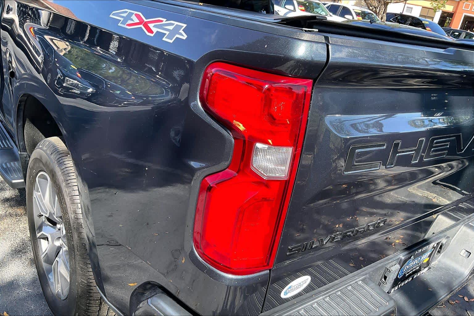 Used 2020 SHADOW GRAY METALLIC Chevrolet RST image 28