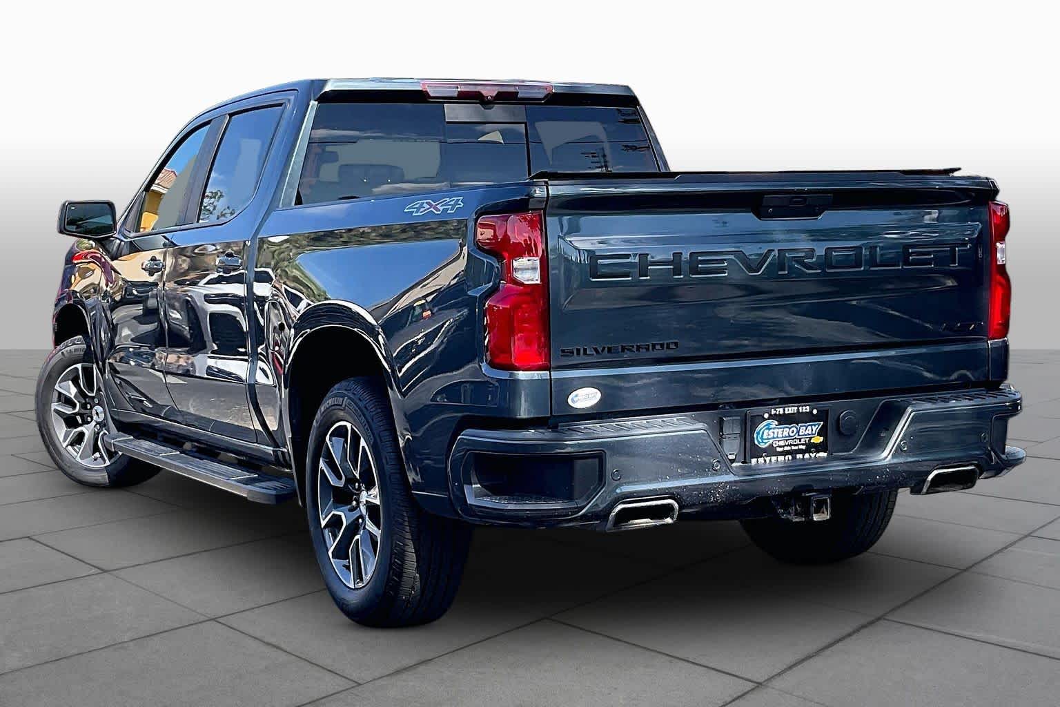 Used 2020 SHADOW GRAY METALLIC Chevrolet RST image 12