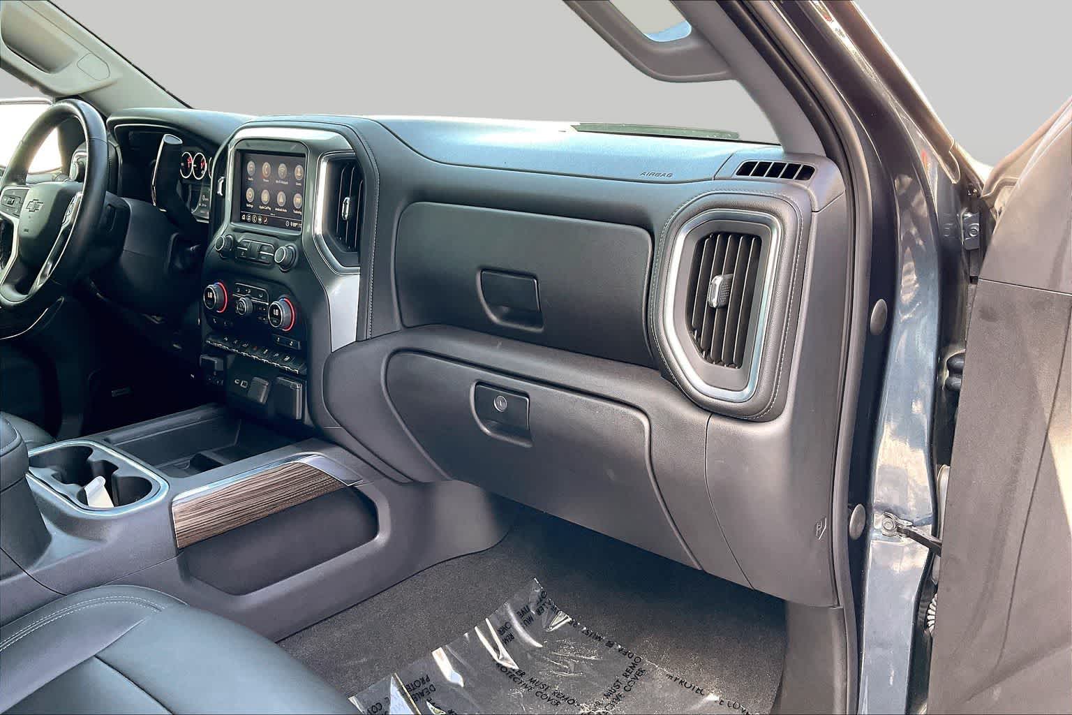 Used 2020 SHADOW GRAY METALLIC Chevrolet RST image 16