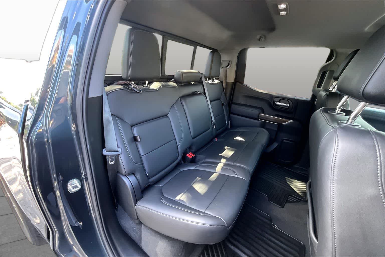 Used 2020 SHADOW GRAY METALLIC Chevrolet RST image 26