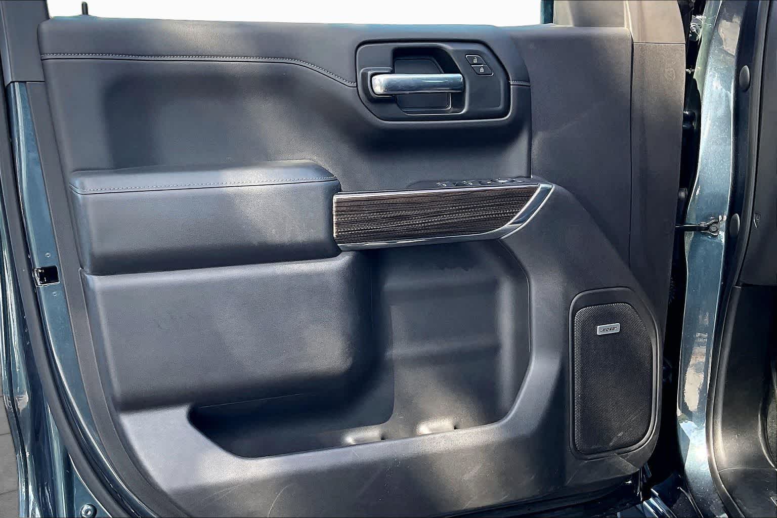 Used 2020 SHADOW GRAY METALLIC Chevrolet RST image 22