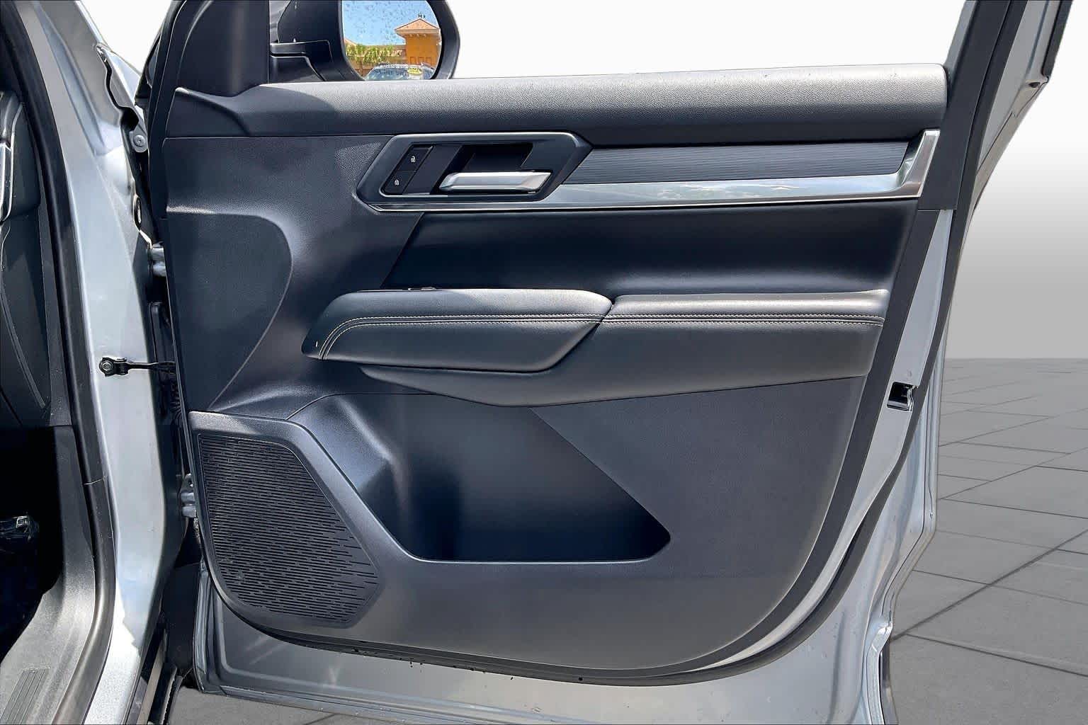 Used 2026 Sterling Metallic GMC Elevation image 23