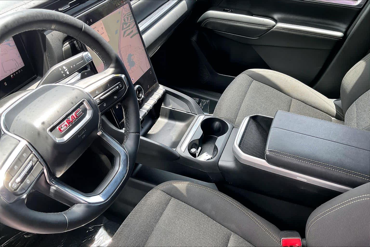 Used 2026 Sterling Metallic GMC Elevation image 17