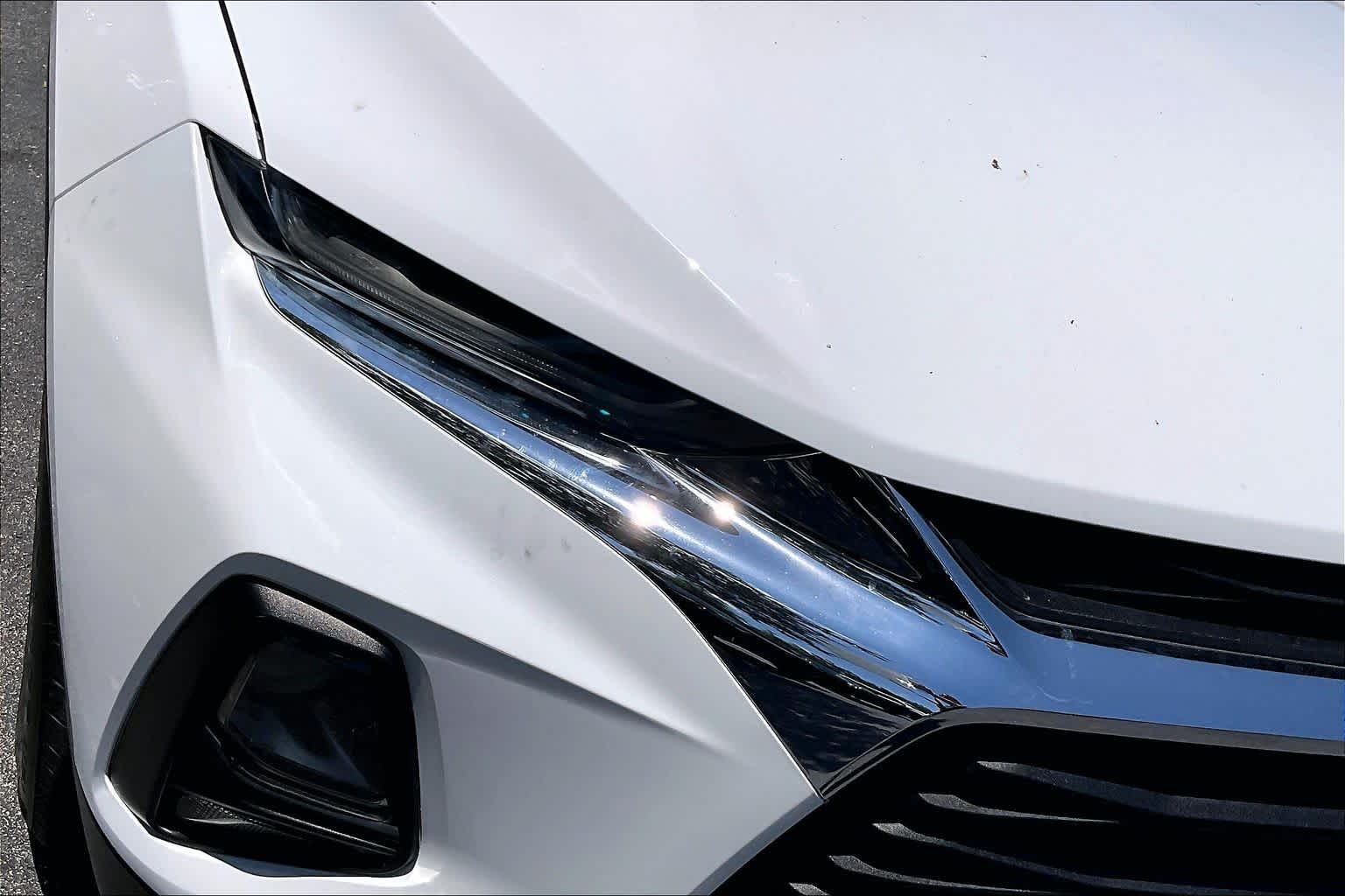 Used 2021 SUMMIT WHITE Chevrolet LT image 27