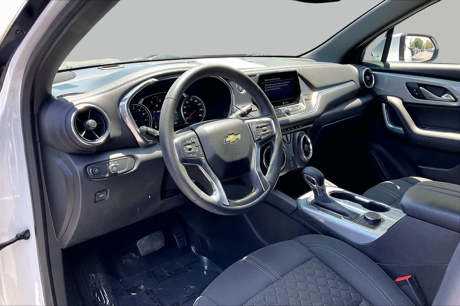 Used 2021 SUMMIT WHITE Chevrolet LT image 14
