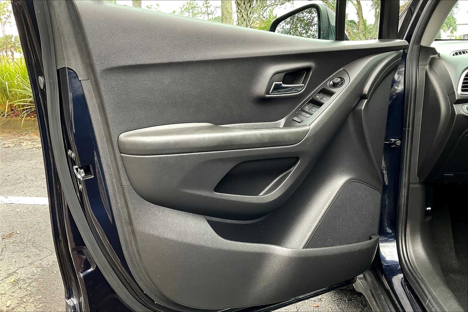 Certified Used 2022 MIDNIGHT BLUE METALLIC Chevrolet LT image 22