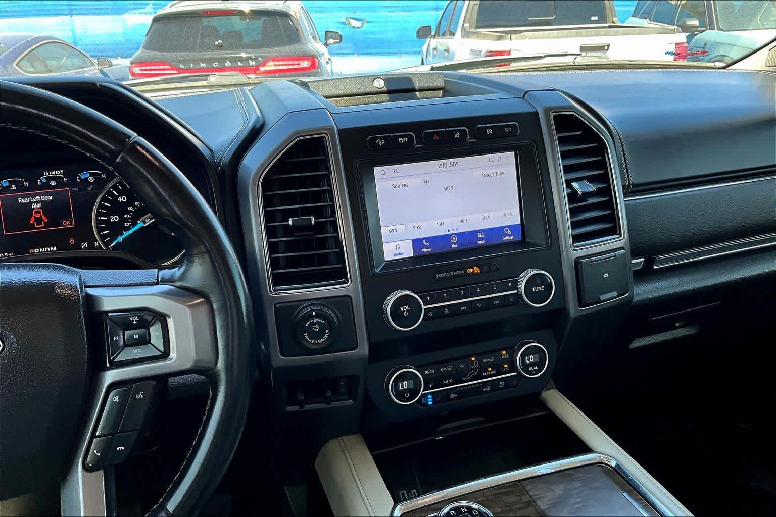 View vehicle photo 7