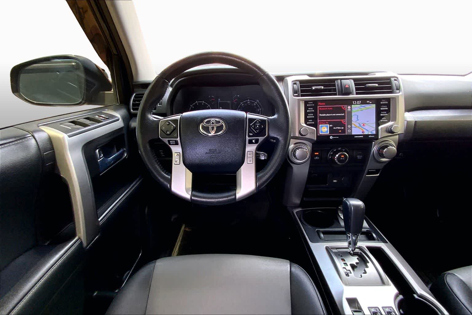 View vehicle photo 6