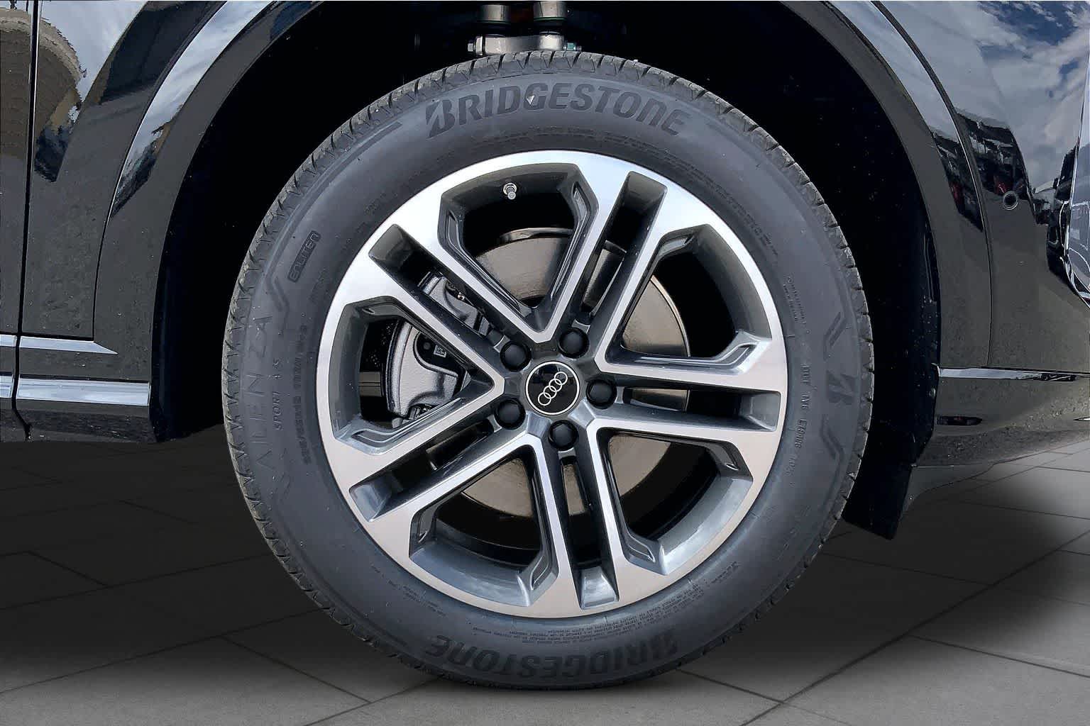 New 2026 Mythos Black me Audi Premium image 11