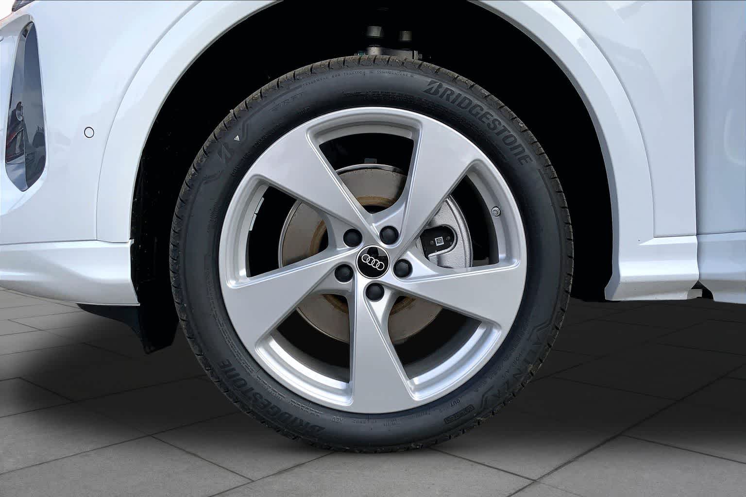 New 2026 Glacier White m Audi Premium Plus image 11