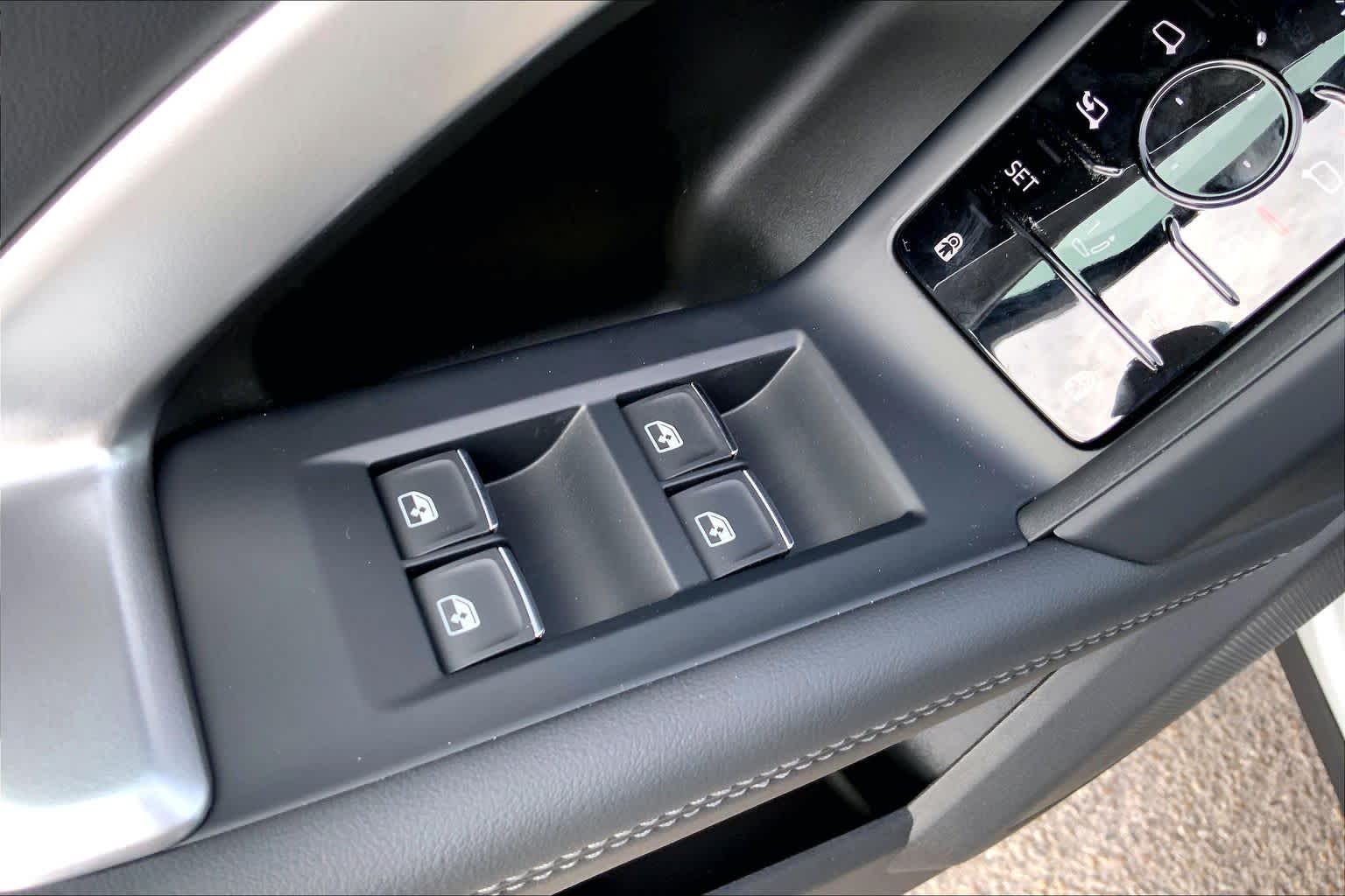 New 2026 Glacier White m Audi Premium Plus image 19