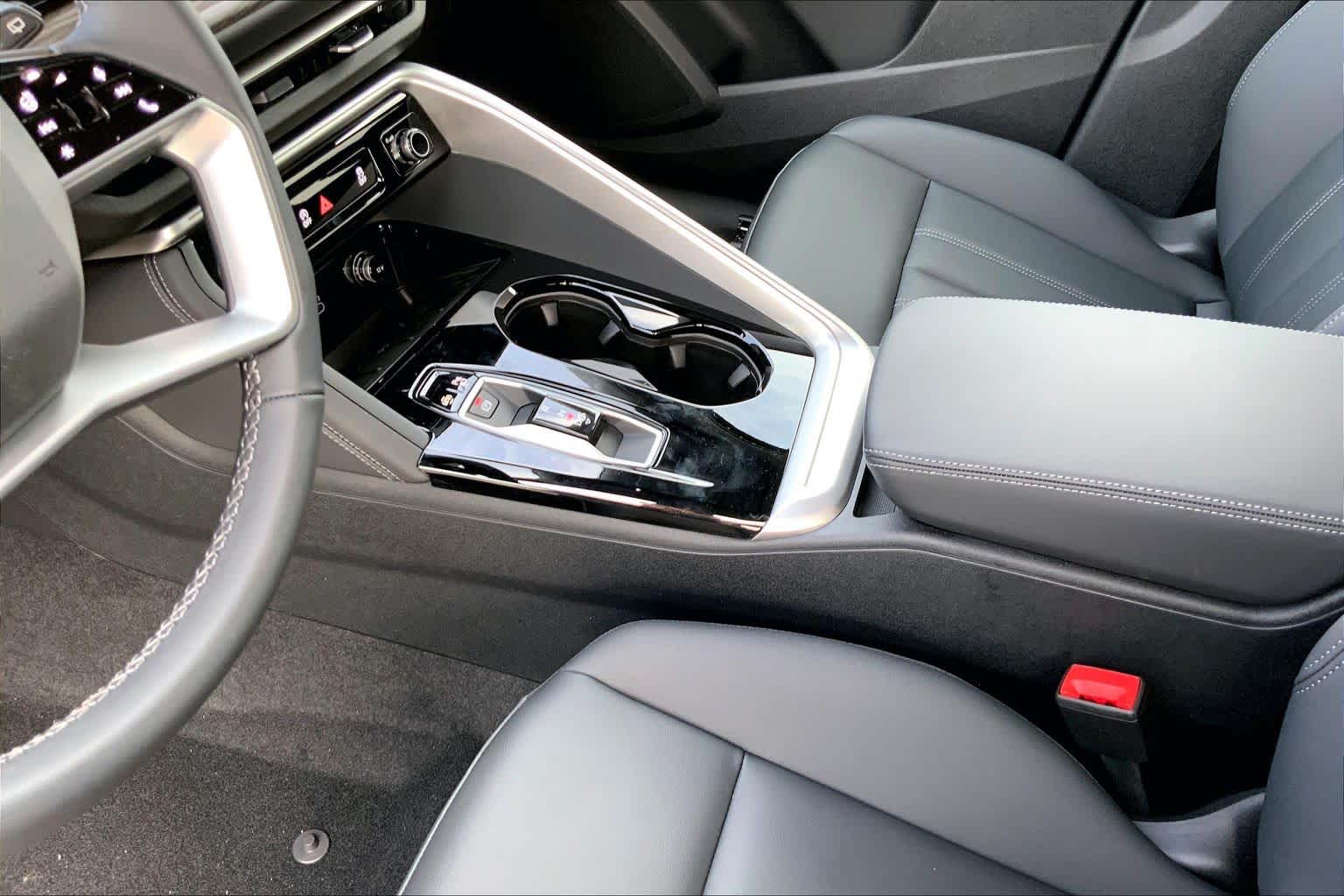 New 2026 Glacier White m Audi Premium Plus image 7