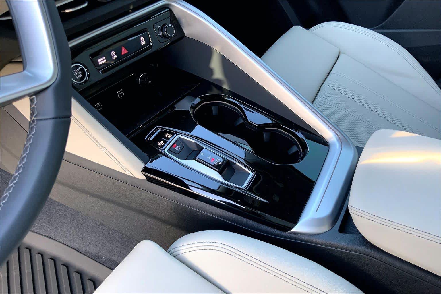 New 2026 Glacier White m Audi Premium Plus image 7