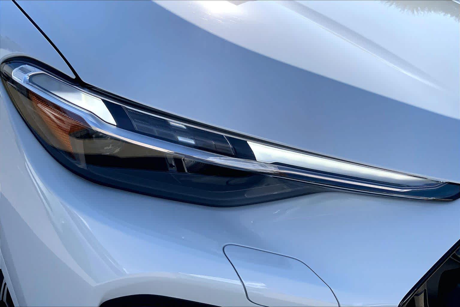 New 2026 Glacier White m Audi Premium Plus image 13
